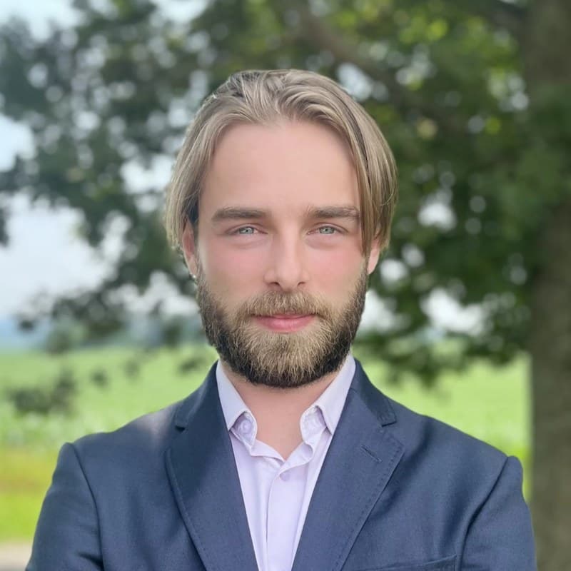 Brendan MacNeil, Head of DeFi